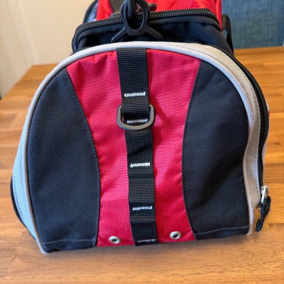 Ogio Street Series Duffle Bag  Vintage 22" X 10" X 10"  Red and Black Sports Bag - Picture 6 of 11
